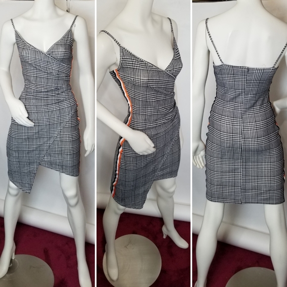 Plaid Asymetrical Dress - Picture 4 of 6